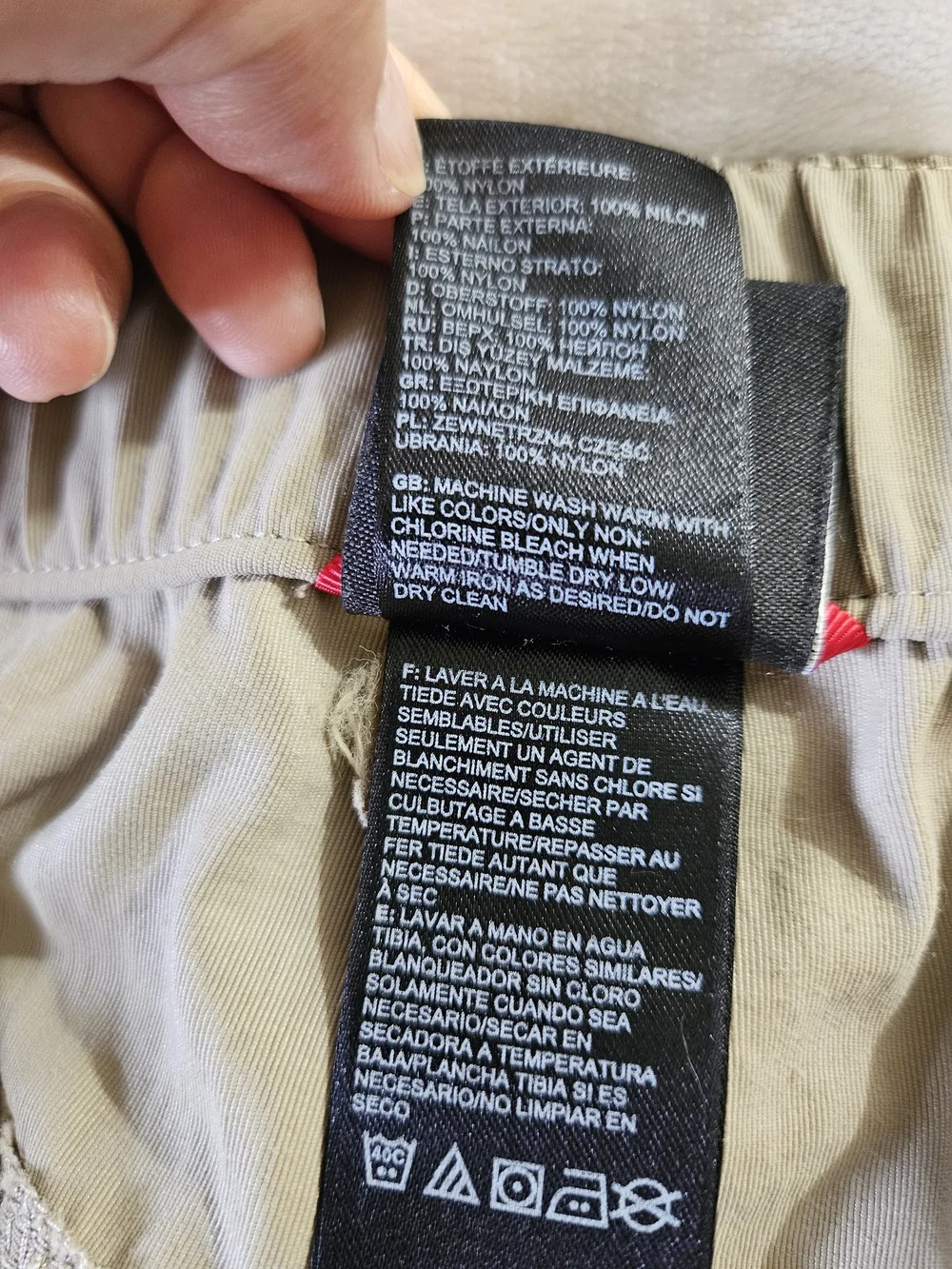 The North Face Men's Convertible Cargo Khaki Shorts with Black Belt XL/TG EUC